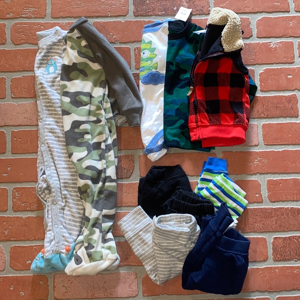 Baby boy 9m fall/winter footies pants tops bundle!!